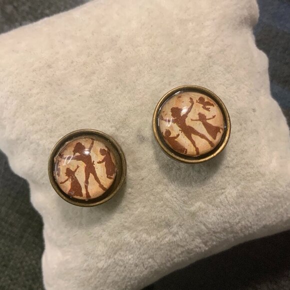 Disney Silhouette Peter Pan Flying Stud Earrings - Picture 1 of 8